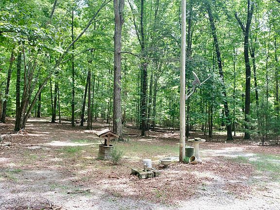 5th image of 756 Ewing Cemetery Rd
