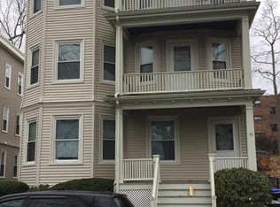 30 Jamaica Rd #3, Brookline, MA 02445