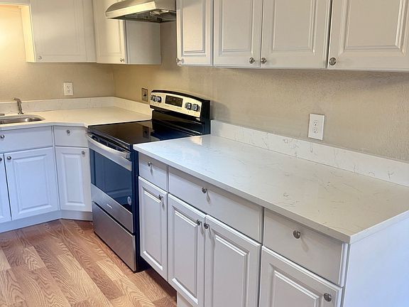 5th image of 718 N 4th St APT 10