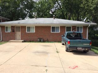 3325 W Milton Ave #B, Breckenridge Hills, MO 63114