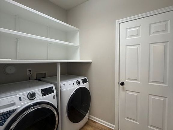 4th image of 213 Carolina Town Ln