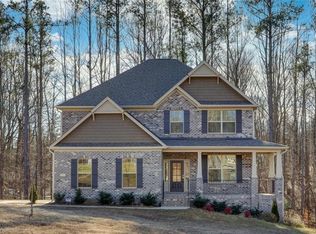 6911 River Gate Ct, Oak Ridge, NC 27310