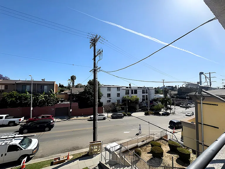 3963 Melrose Ave #1 — Photo 11