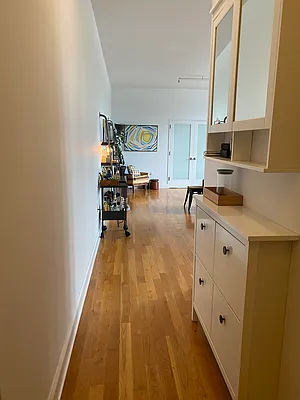 Rented by R New York | media 15