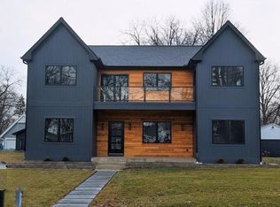 19 Cedar Point Dr, Williams Bay, WI 53191