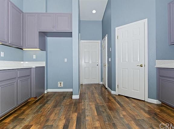 5th image of 16134 Winona St