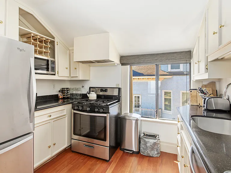 2621 Divisadero St #3 — Photo 22