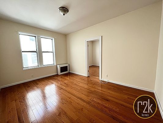 5th image of 20-75 38th St #2B