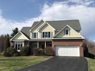 37 Forestdale Rd, Paxton, MA 01612