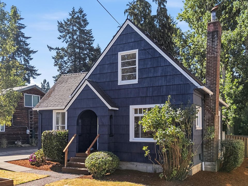 1st image of 1020 SW E Ave