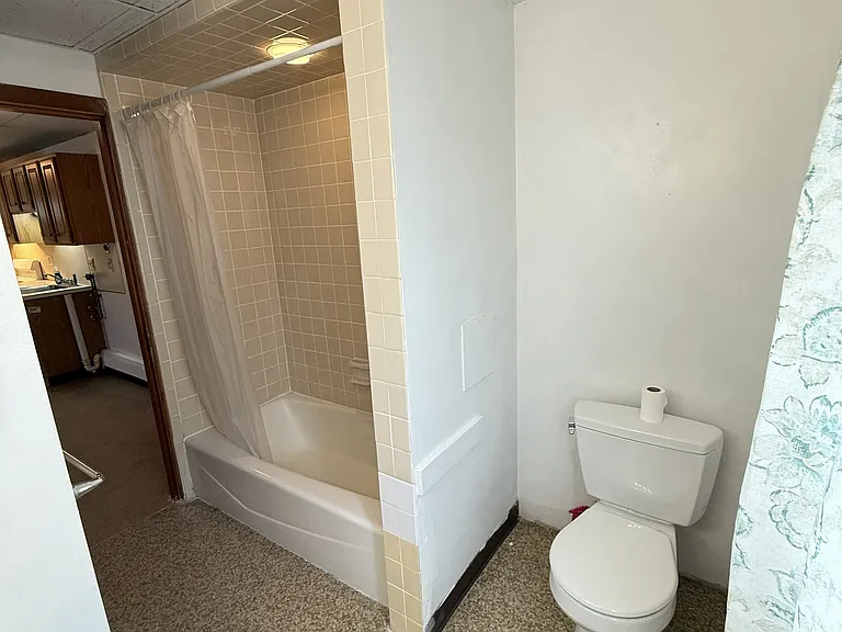 12A Hammond St #A — Photo 10