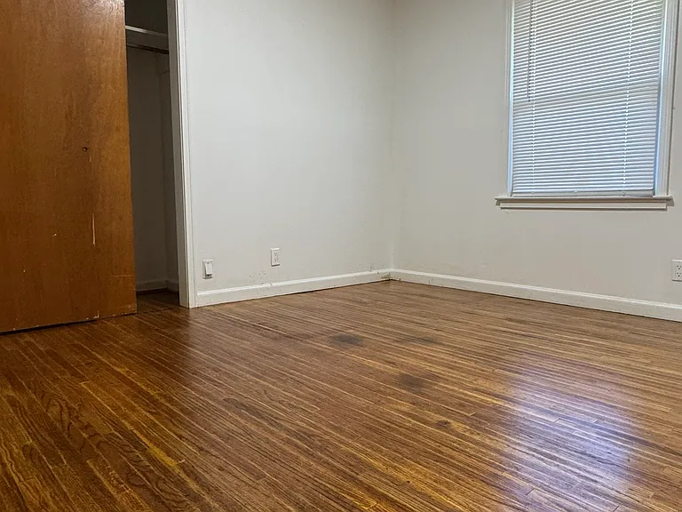 714 Avondale Rd — Photo 10