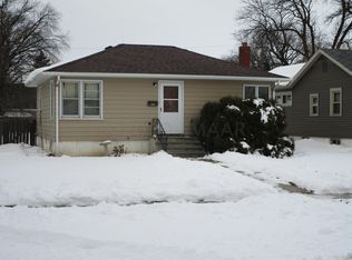 1634 8th St N, Fargo, ND 58102