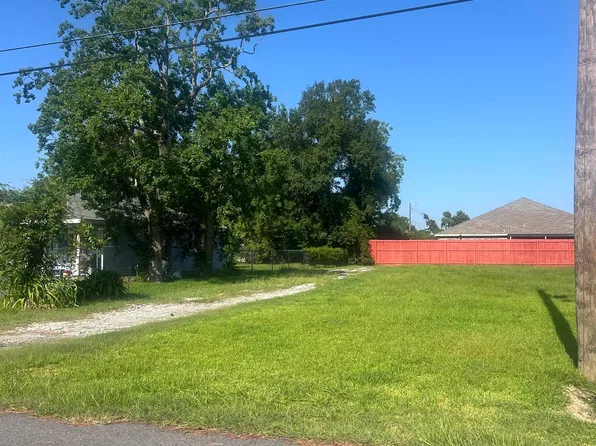 717 N Malcolm St, Lake Charles, LA 70601