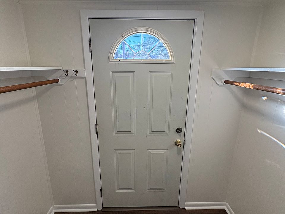 Vestibule with additional closet space