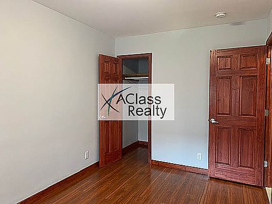 4th image of 20-61 36th St #D5