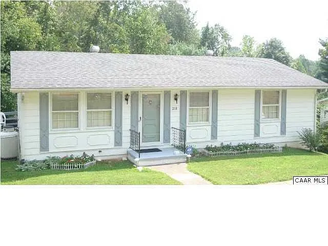 211 Barnsdale Rd photo 1