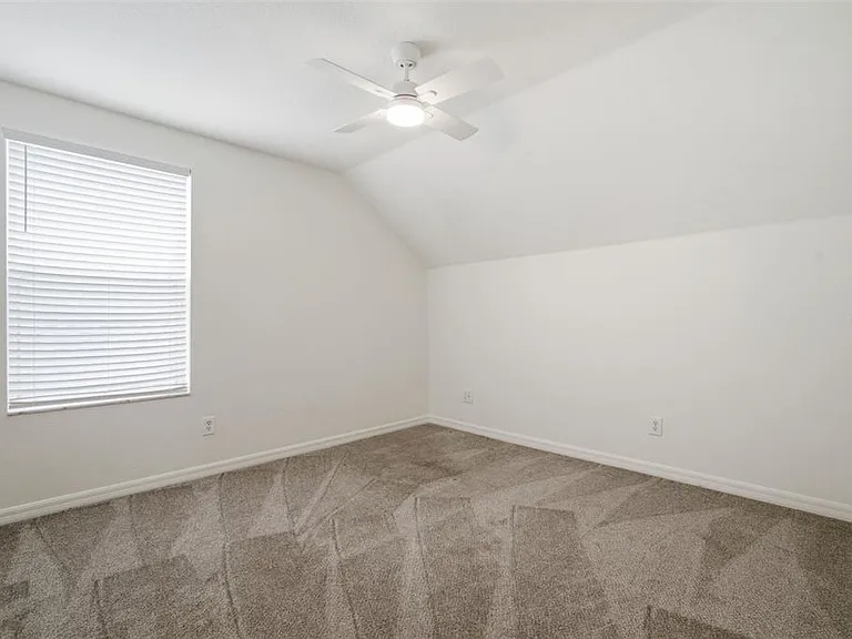 10604 Lakeside Vista Dr — Photo 31