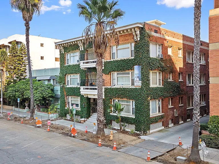 330 Cedar Avenue — Photo 41