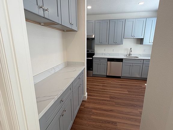 4th image of 495 Elwood Ave APT 7