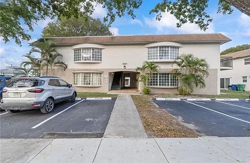 1801 NW 54th Ter #4 Photo 1