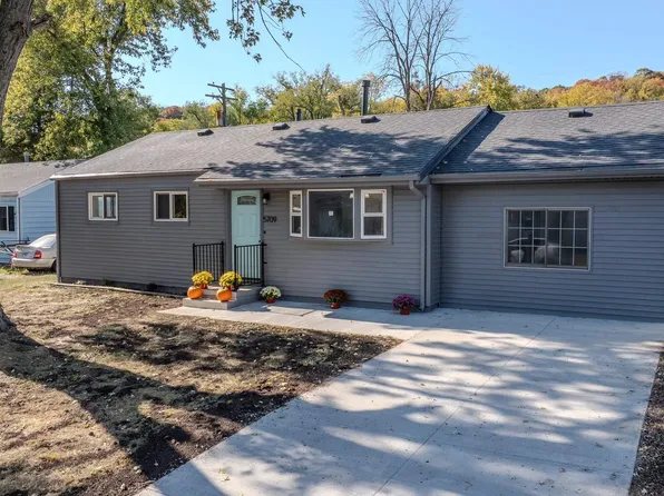 5709 N Terrace Three Ct, Peoria Heights, IL 61616
