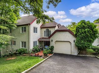 24 Springhurst Park, Dobbs Ferry, NY 10522