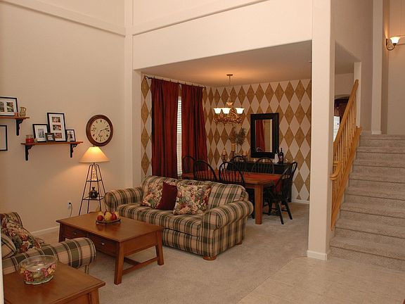 Living Room/Dining Room