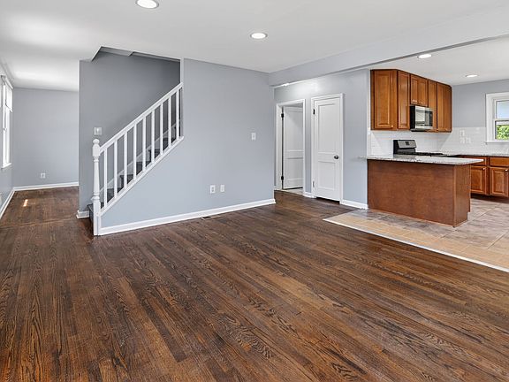 4th image of 520 Hawthorne Rd #1