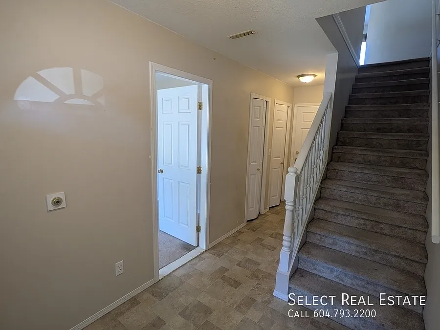4 bed, 1550 sqft, $2,575 — Photo 3