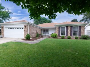 6764 Breckenridge Rd, Lisle, IL 60532