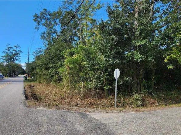 2208 3rd St, Mandeville, LA 70471