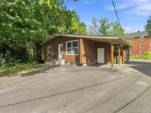 836 Windsor St, Fredericton, NB E3B 4G5