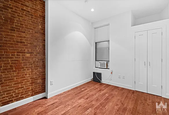 Rented by PREX Realty Corp | media 4