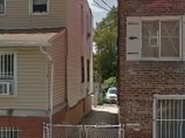 10410 Alstyne Ave, Corona, NY 11368