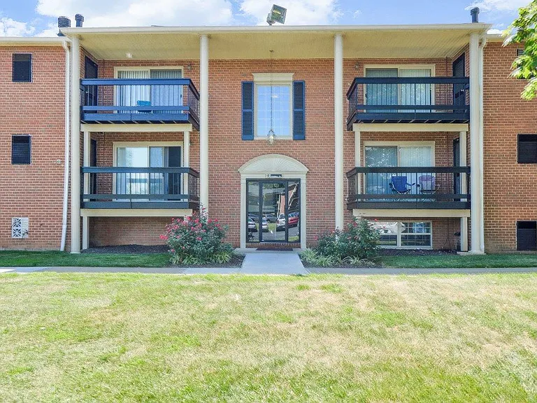 The Preserve at Owings Crossing Apartment Homes — Photo 23