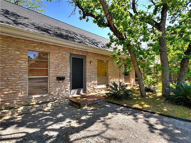 1st image of 1009 Shelley Ave #A
