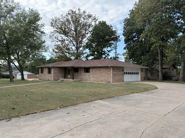 1601 E 1st St, Mountain Home, AR 72653