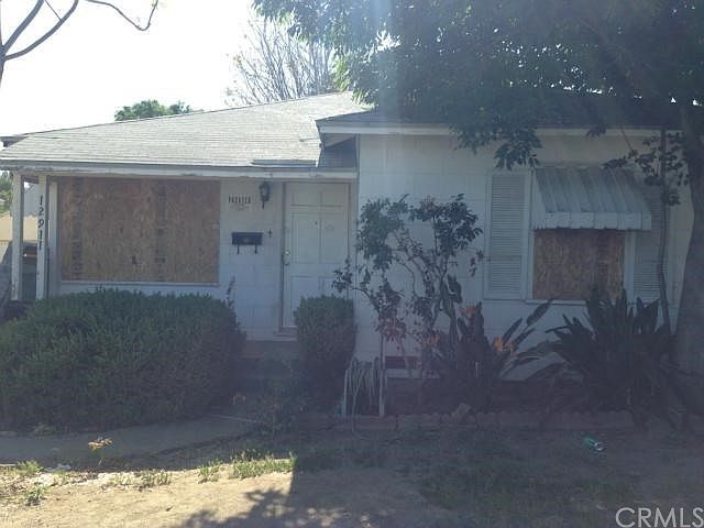 1st image of 12911 Borden Ave
