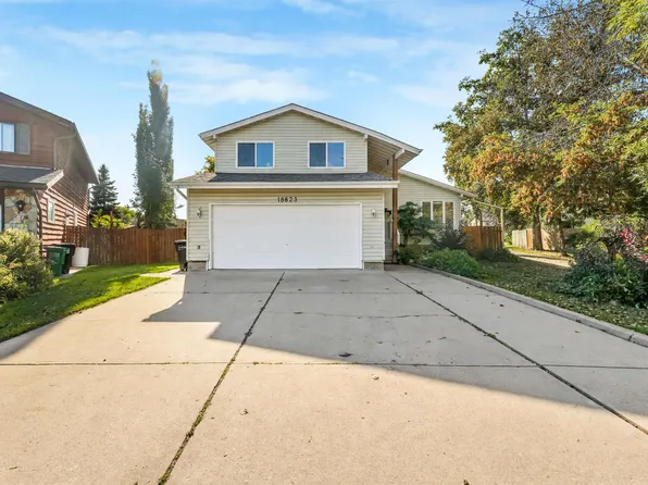 18623 70th Ave NW, Edmonton, AB T5T 3A6
