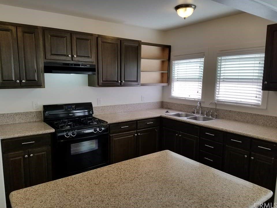 1st image of 2864 Francis Ave