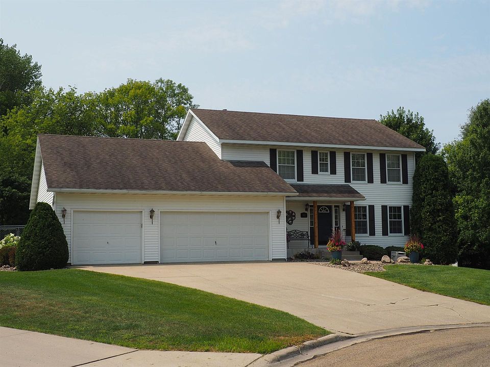 1st image of 421 Willow Creek Dr