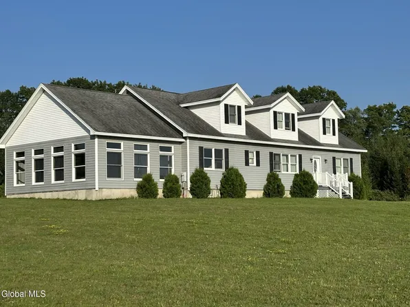 113 Bluebird Lane, Gloversville, NY 12078