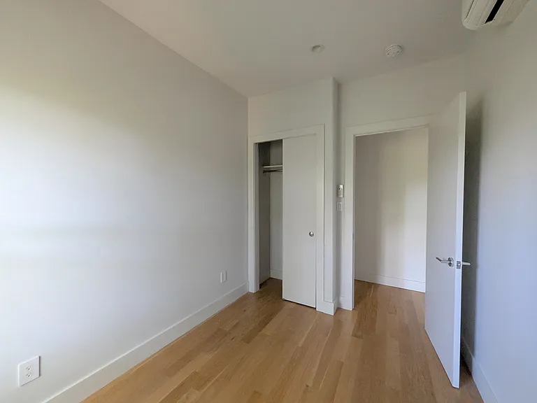 738 E 6th St #5C — Photo 6