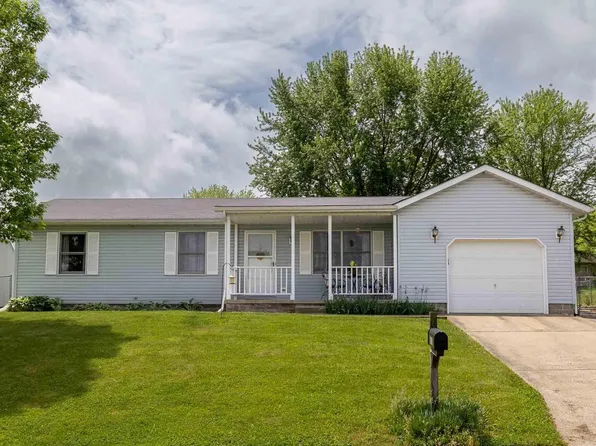 603 W Sacajawea Ct, Ellettsville, IN 47429