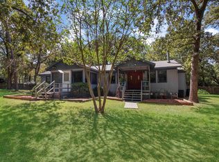 225 Oak Forest Dr N, Crockett, TX 75835