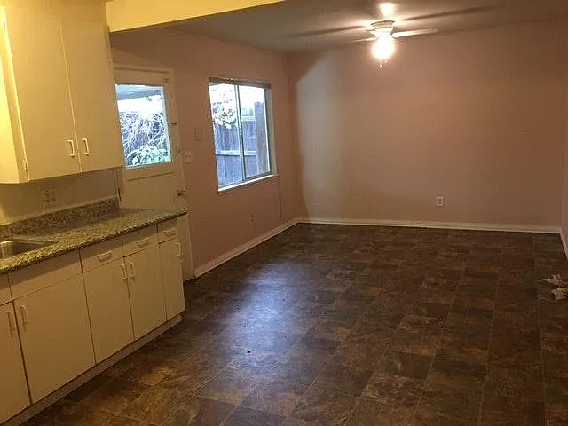 2330 51st Ave — Photo 5