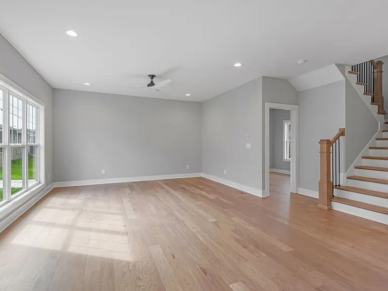 1804B Overton St — Photo 3
