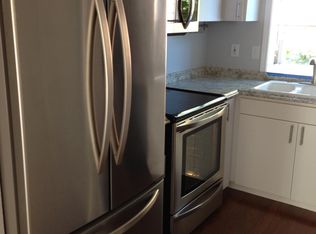 10326 NE 185th St APT C, Bothell, WA 98011