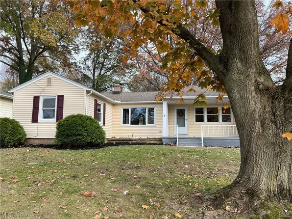 557 Hartzell Dr, Barberton, OH 44203